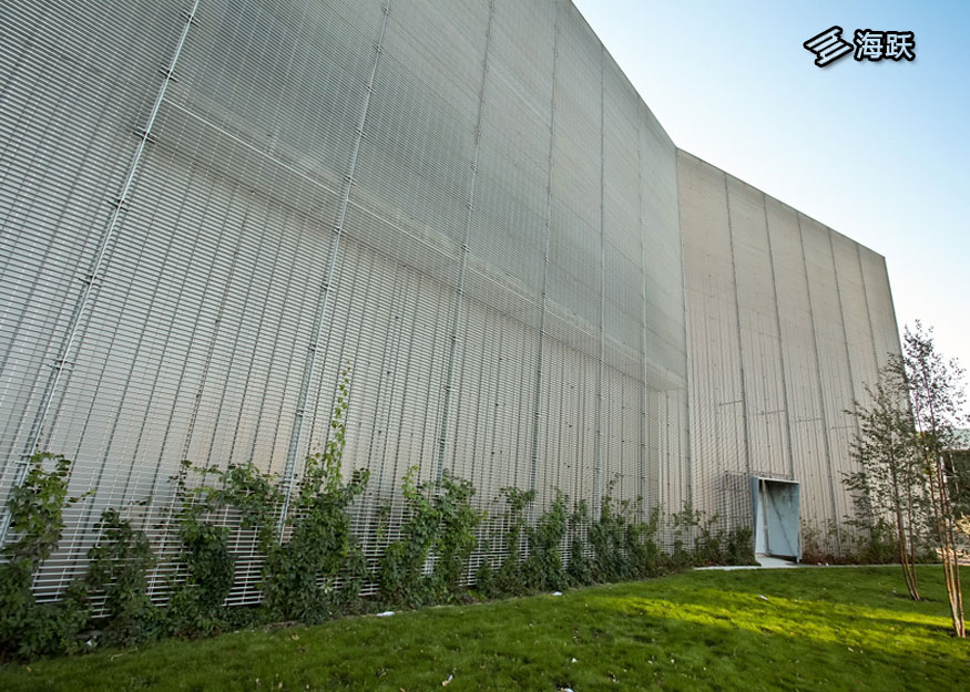 马尼托巴大学铝格板幕墙设计