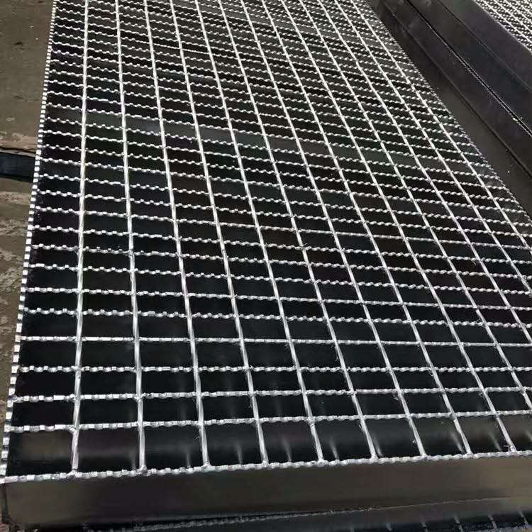 娄底踏步格栅板规格 格栅踏步板理论重量表 标准
