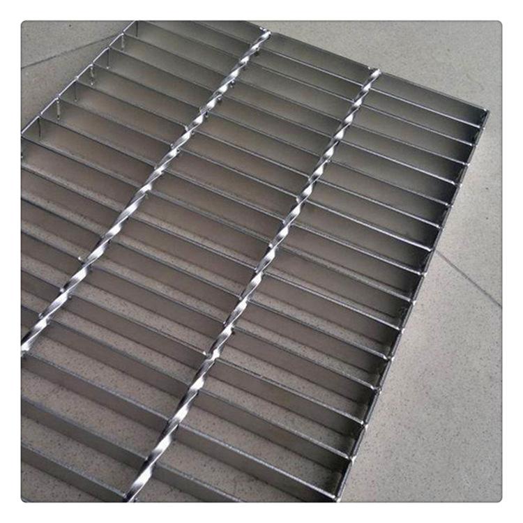 楼梯踏步格栅板厂家批发 格栅板楼梯踏步及平台参照图集