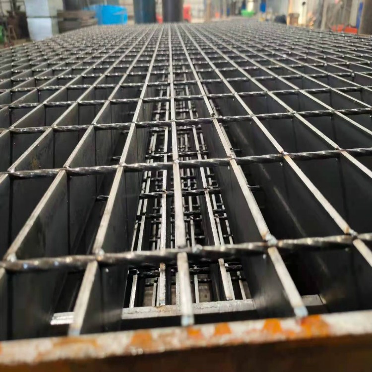 潮州脱硫塔钢格栅踏步板 潮州脱硫塔钢格栅踏步板厂家电话