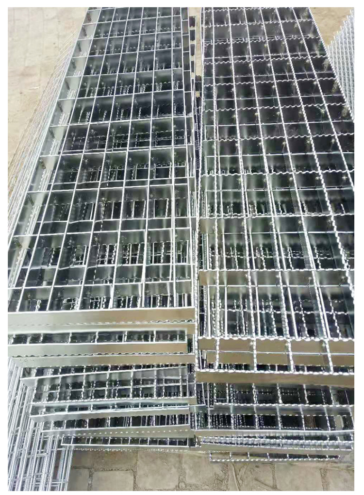 广东楼梯踏步板钢格栅商家 广东楼梯踏步板钢格栅商家有卖吗