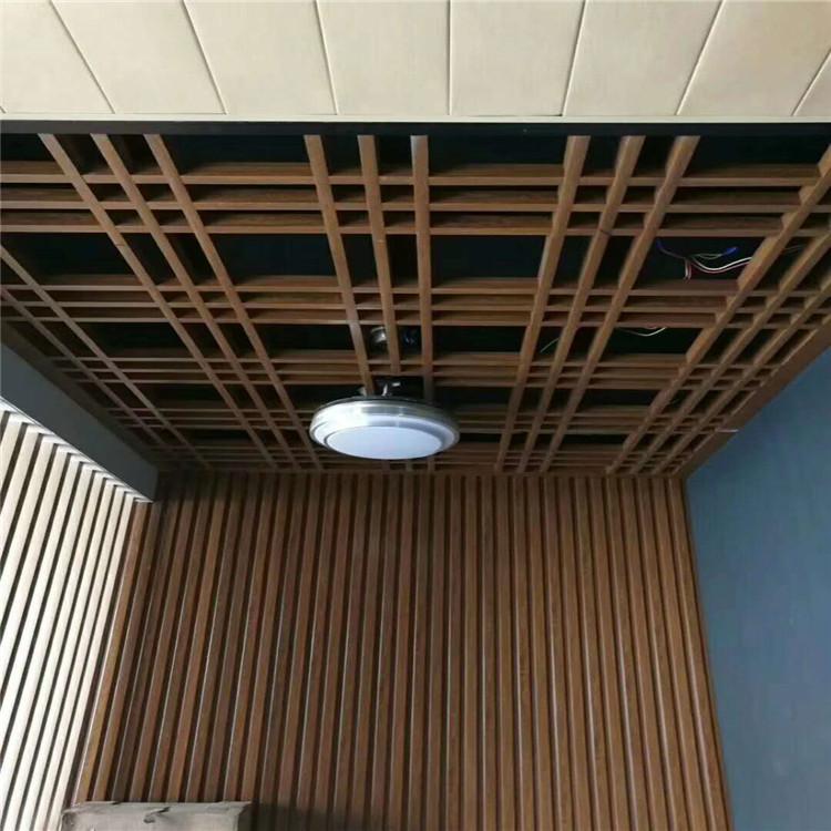 铝格栅天花定制 铝格栅吊顶报价 做法