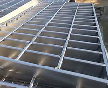 山东踏步格栅板规格 格栅踏步板理论重量表 标准