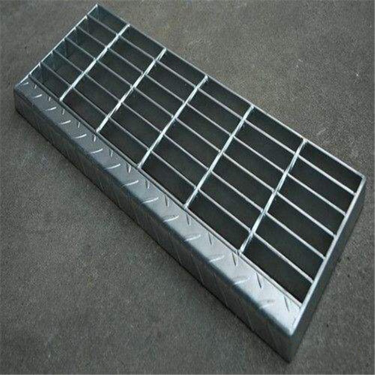 东莞防滑钢格栅踏步板 东莞防滑钢格栅踏步板厂家 东莞防滑钢格栅踏步板 东莞防滑钢格栅踏步板厂家