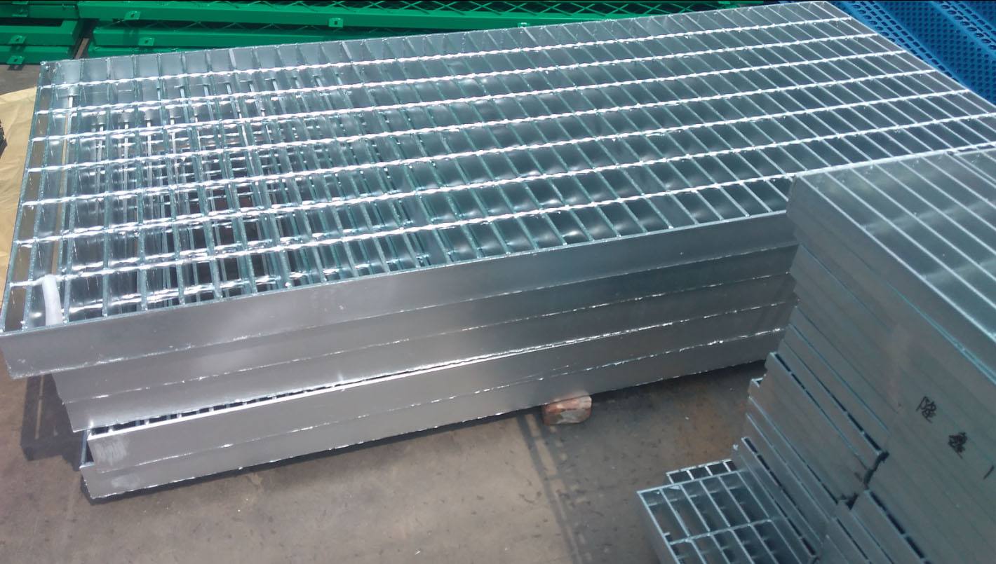 钢格栅踏步板用途 钢格栅踏步板用途是什么 钢格栅踏步板用途 钢格栅踏步板用途是什么