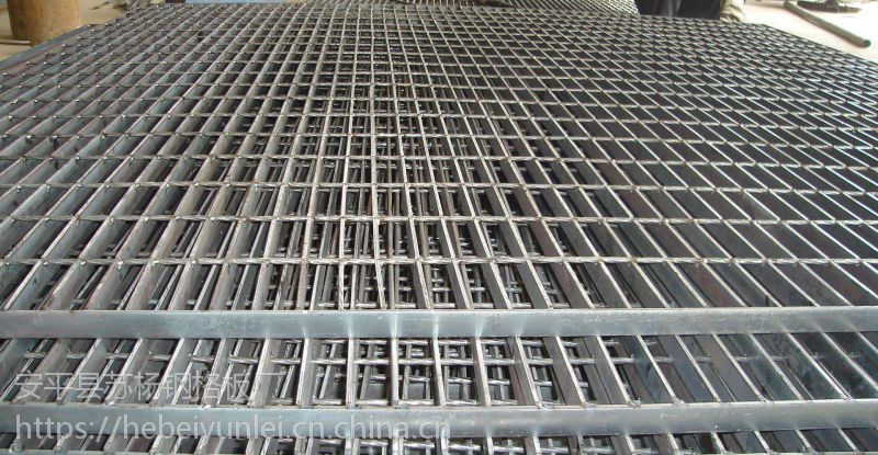 中山扁铁钢格栅踏步板 钢格栅楼梯踏步板规格表 中山扁铁钢格栅踏步板 钢格栅楼梯踏步板规格表