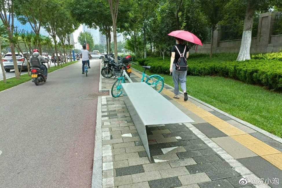 自动人行步道安全吗 自动人行步道安全吗现在