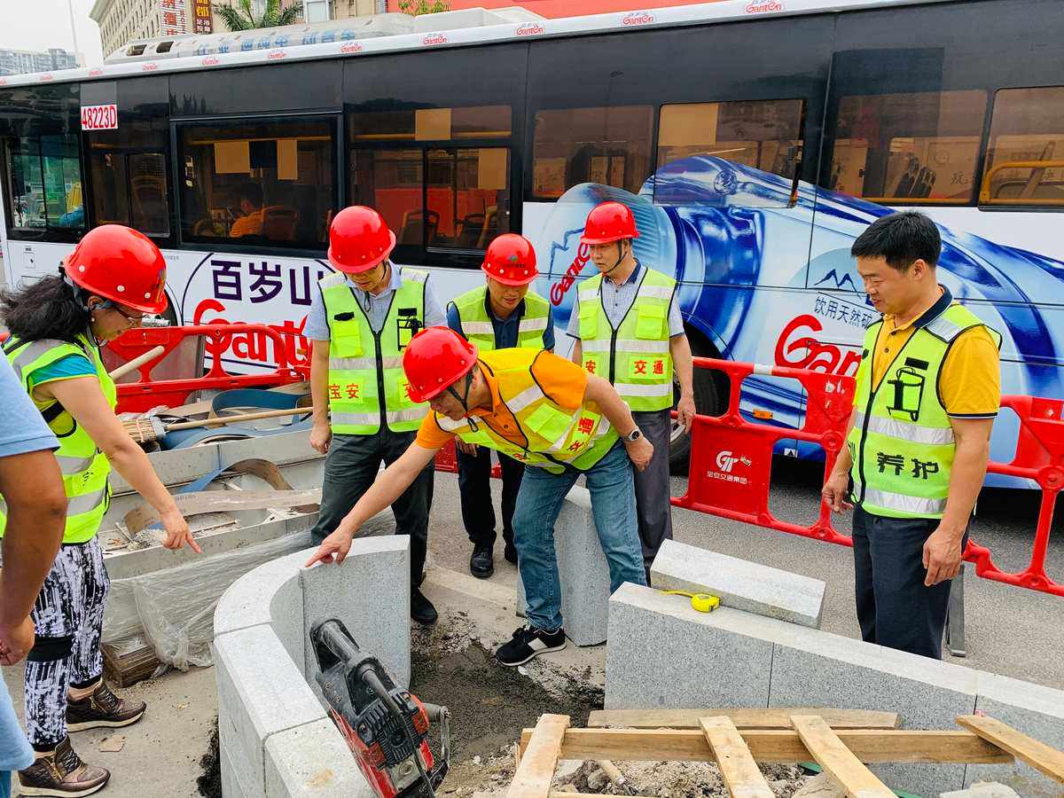 防疫检测安全步道 防疫检查点标牌图片