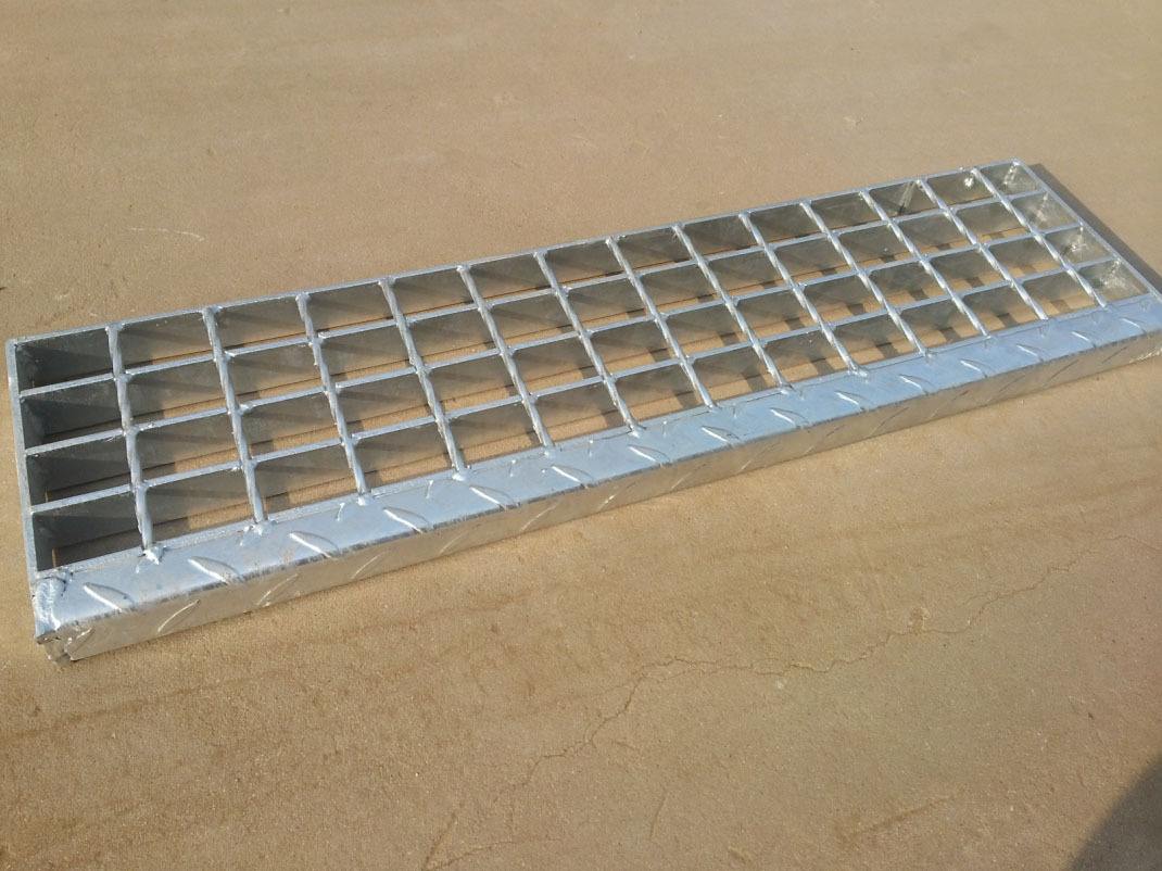 南京踏步格栅板盖板 南京踏步格栅板盖板生产厂家
