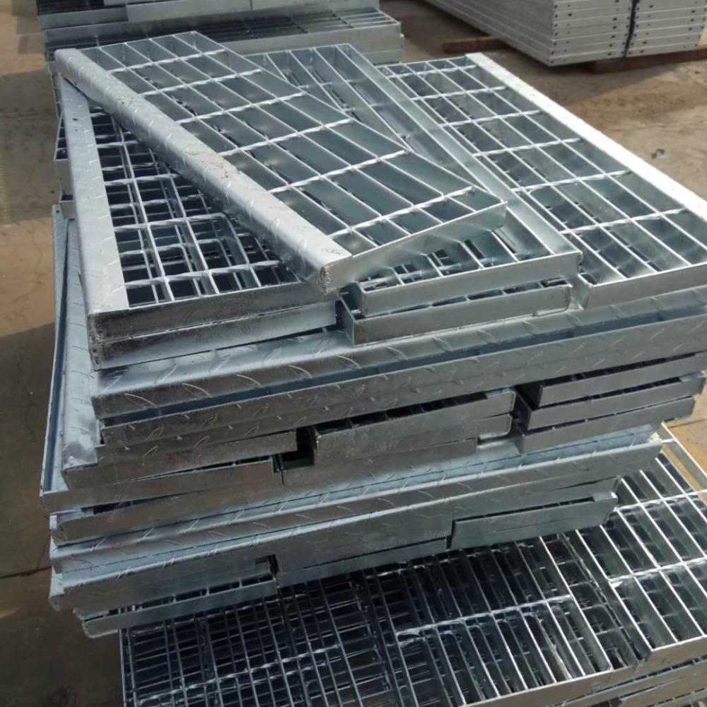 海南踏步钢格栅板厂家 钢格栅楼梯踏步板规格表