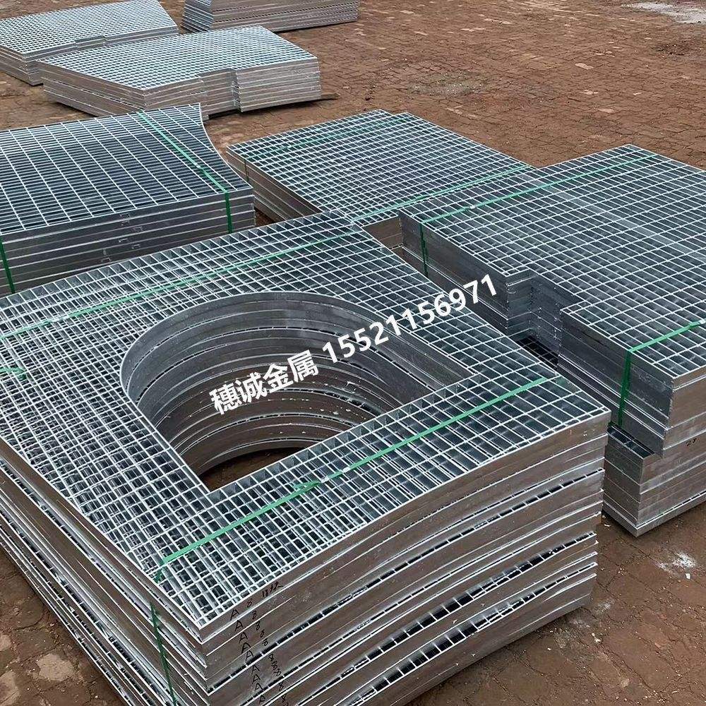 深圳油田钢格栅踏步板 深圳油田钢格栅踏步板厂家