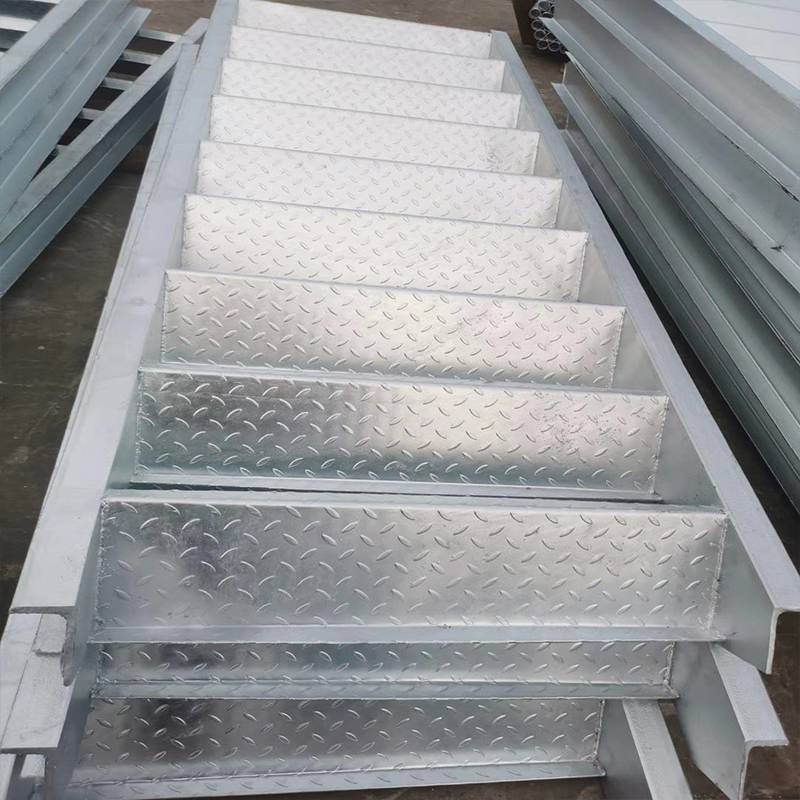 格栅踏步板和梯梁是焊接吗 格栅踏步板和梯梁是焊接吗图片