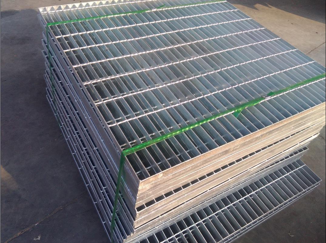 广州优质楼梯踏步板钢格栅 广州优质楼梯踏步板钢格栅生产厂家