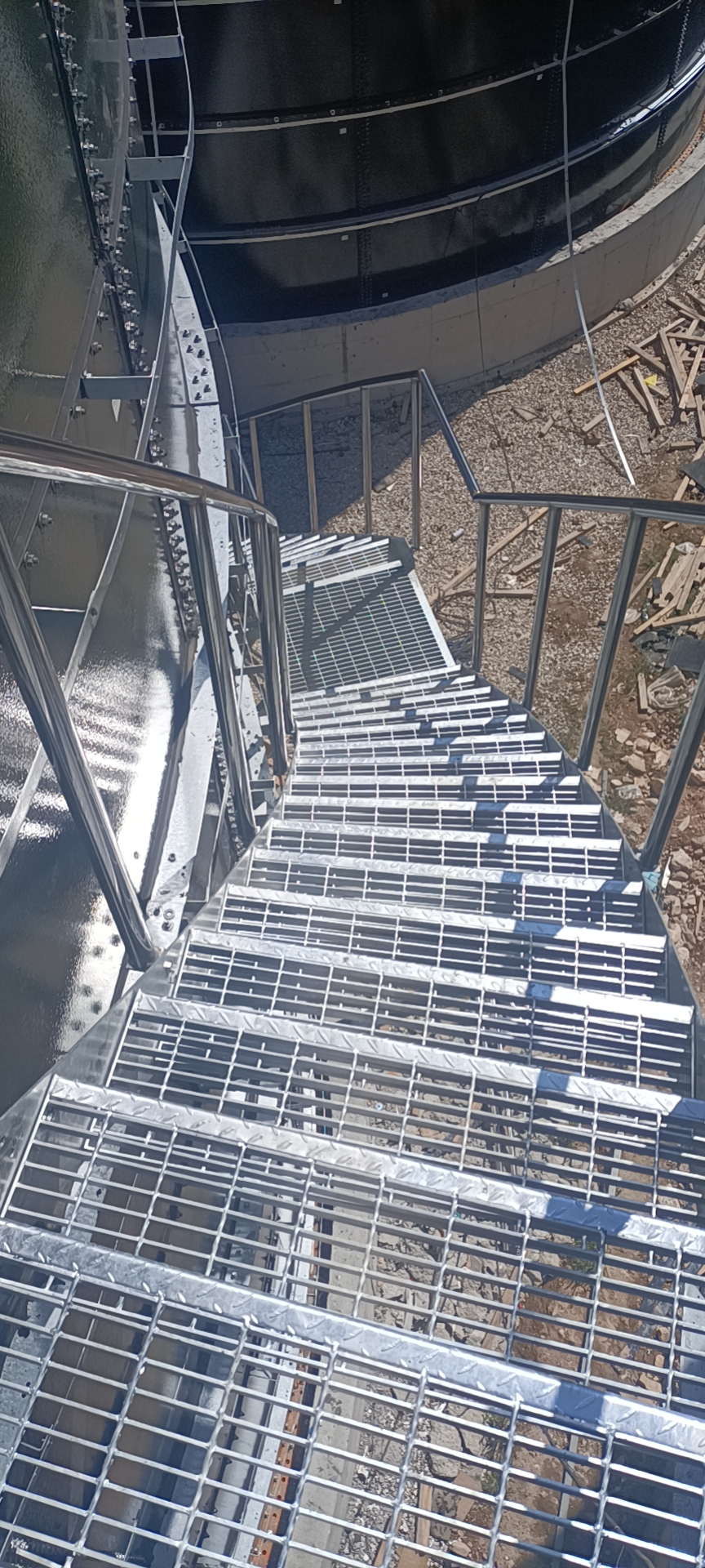 格栅踏步板的宽度 踏步格栅板规格要求