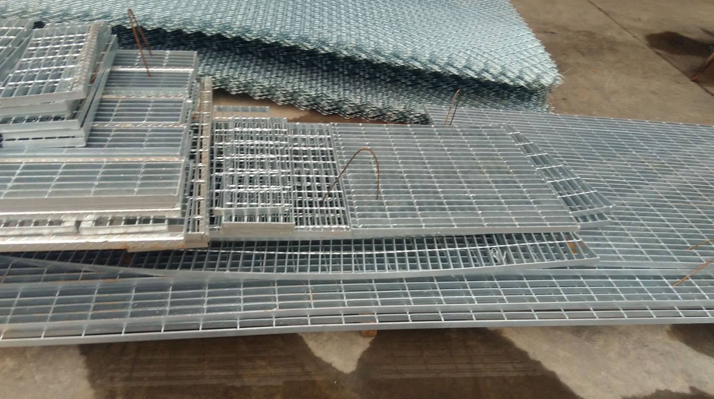 梅州304钢格栅踏步板 梅州304钢格栅踏步板厂家电话