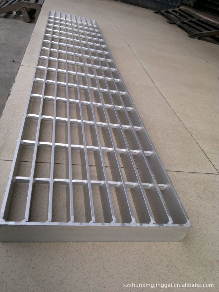 淮安踏步格栅板厚度 格栅踏步板理论重量表 标准