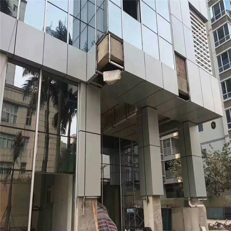 幕墙铝单板百叶窗价格多少 幕墙铝单板百叶窗价格多少钱一平