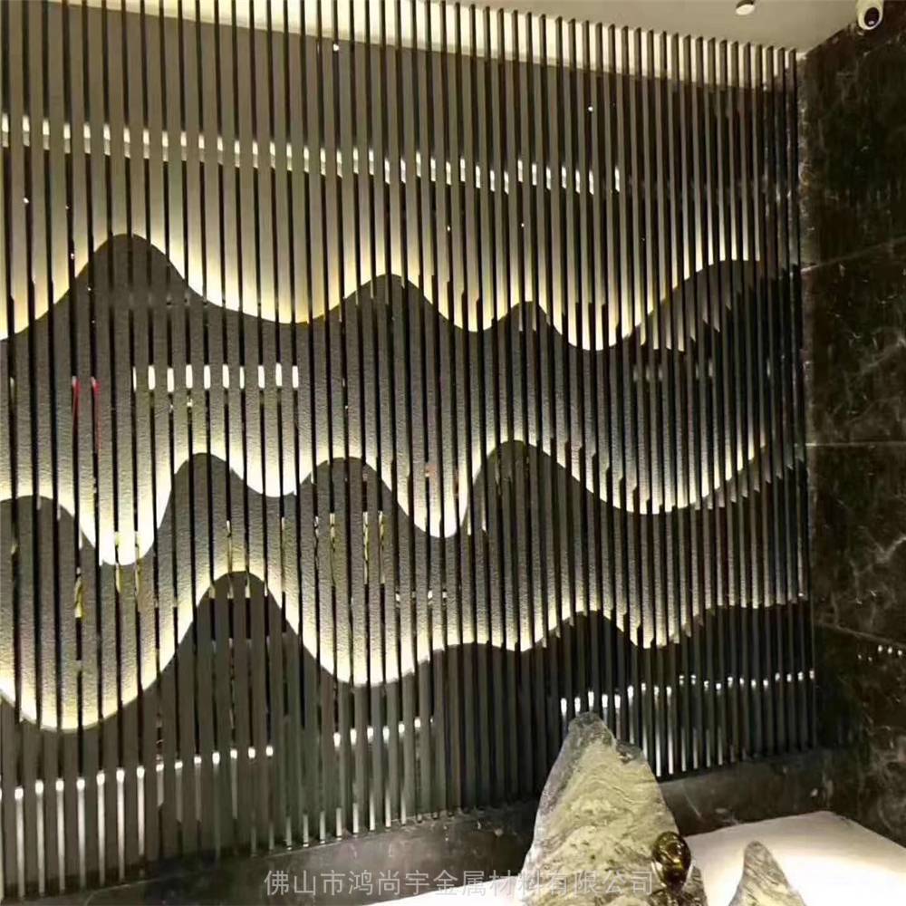 铝合金格栅对比不锈钢格栅 铝合金格栅对比不锈钢格栅的优缺点