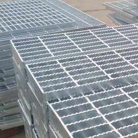 钢格栅板楼梯踏步娄底 格栅板楼梯踏步及平台参照图集