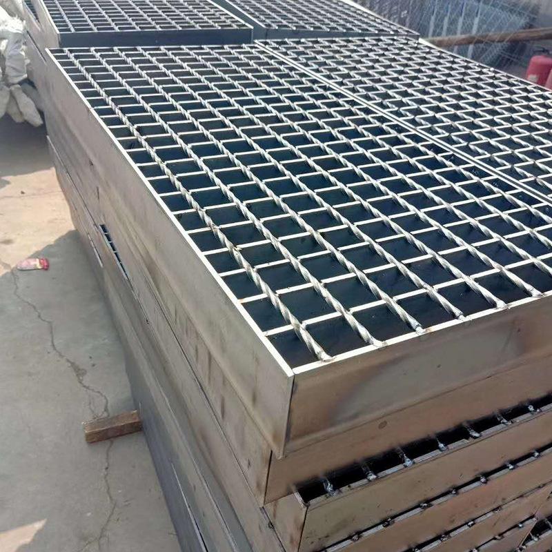 潮州焊接钢格栅踏步板 潮州焊接钢格栅踏步板生产厂家