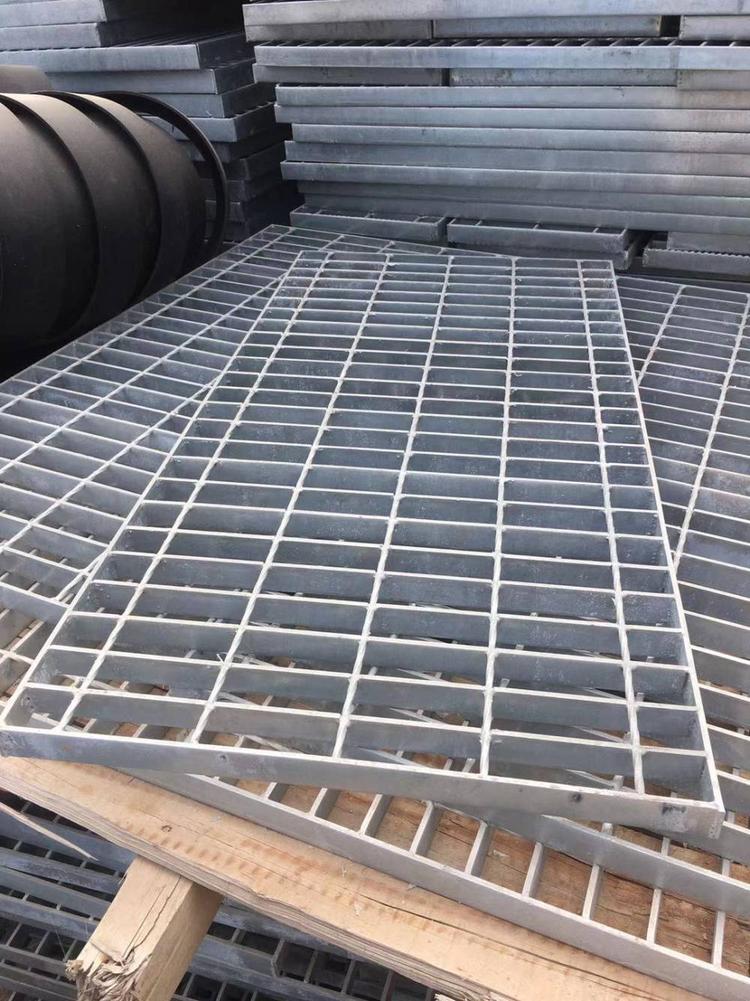 钢格栅踏步板厂 钢格栅踏步板厂家排名