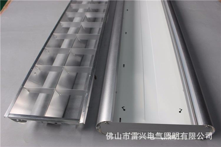 铝合金格栅灯盘南宁 铝格栅条形灯安装方法