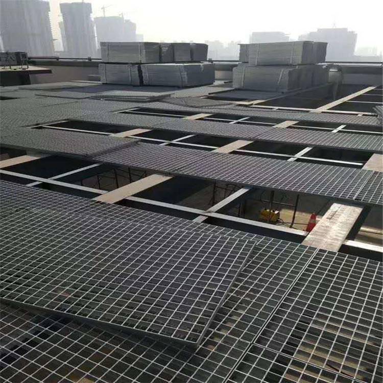 阳江盘梯钢格栅踏步板 钢格栅楼梯踏步板规格表