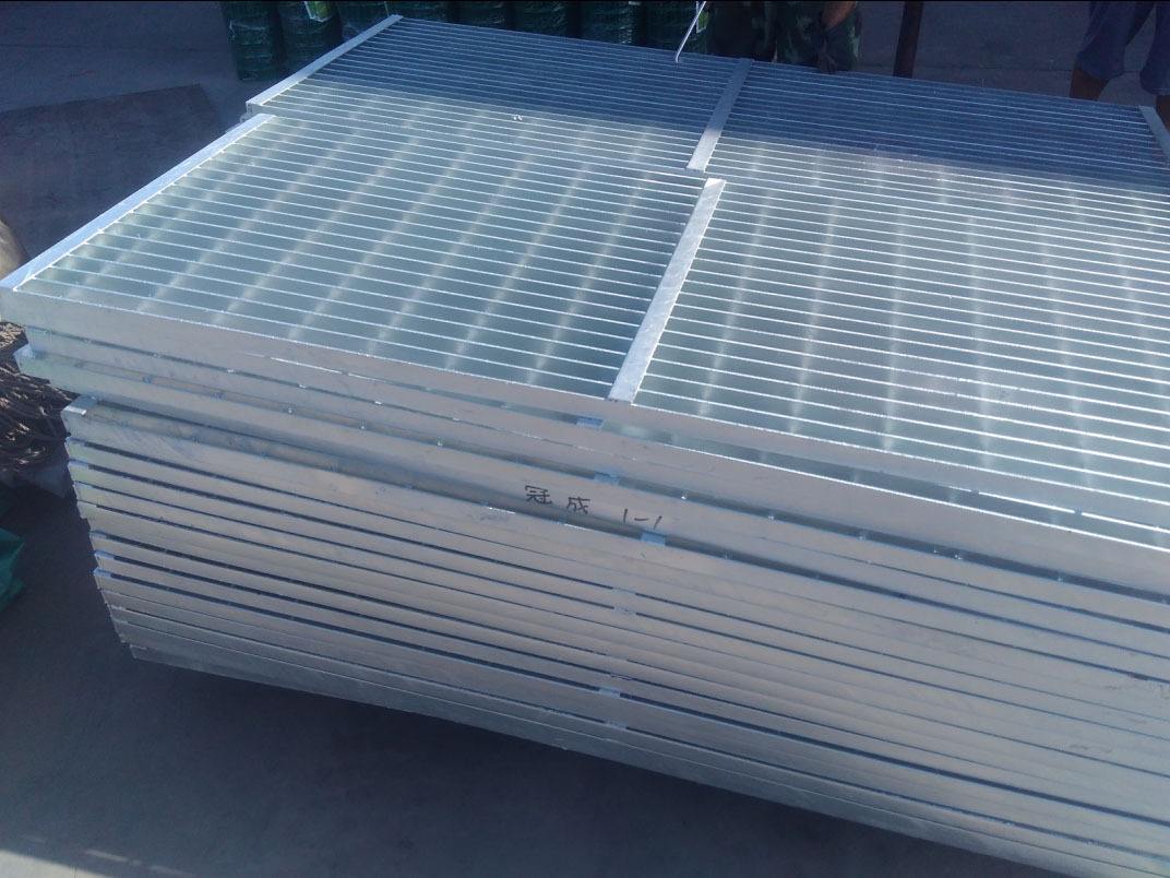 云浮油田钢格栅踏步板 云浮油田钢格栅踏步板厂家电话