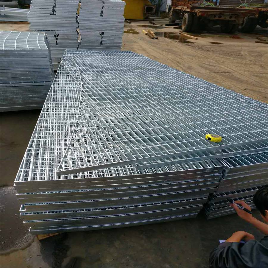 辽宁踏步板钢格栅板安装夹 辽宁踏步板钢格栅板安装夹具厂家