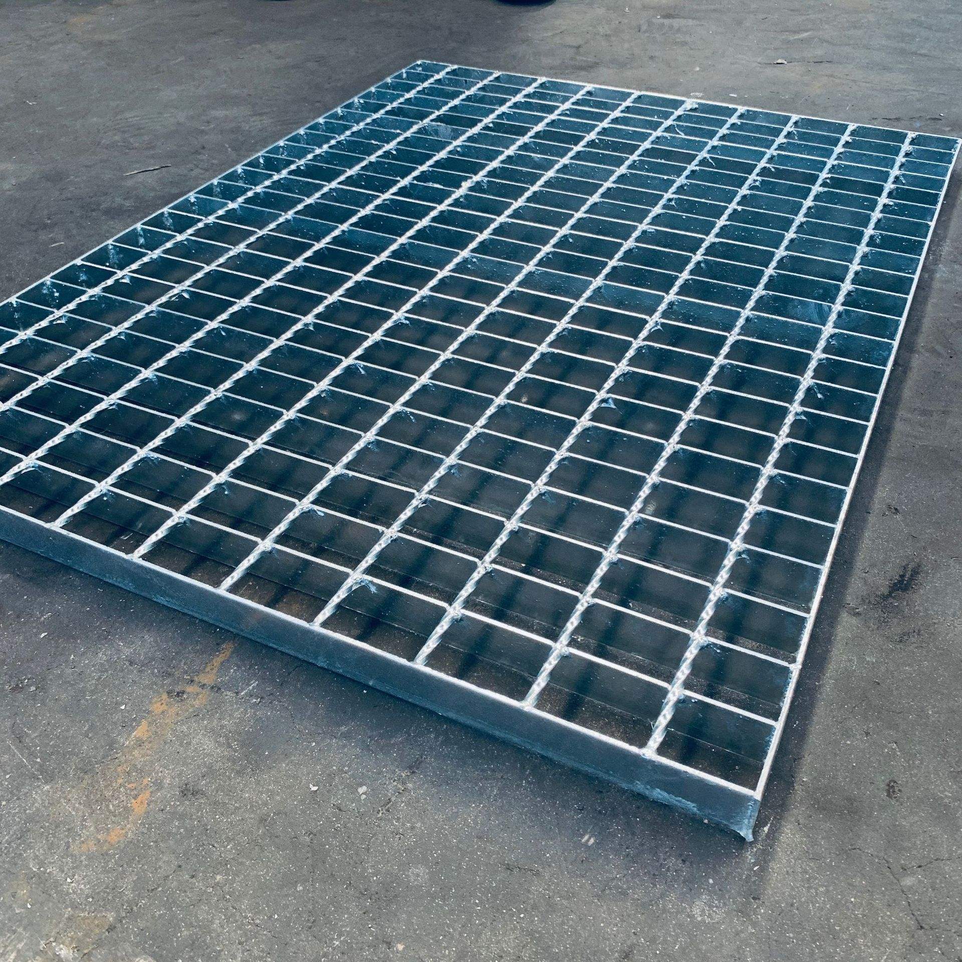 湛江钢格板钢格栅踏步板 