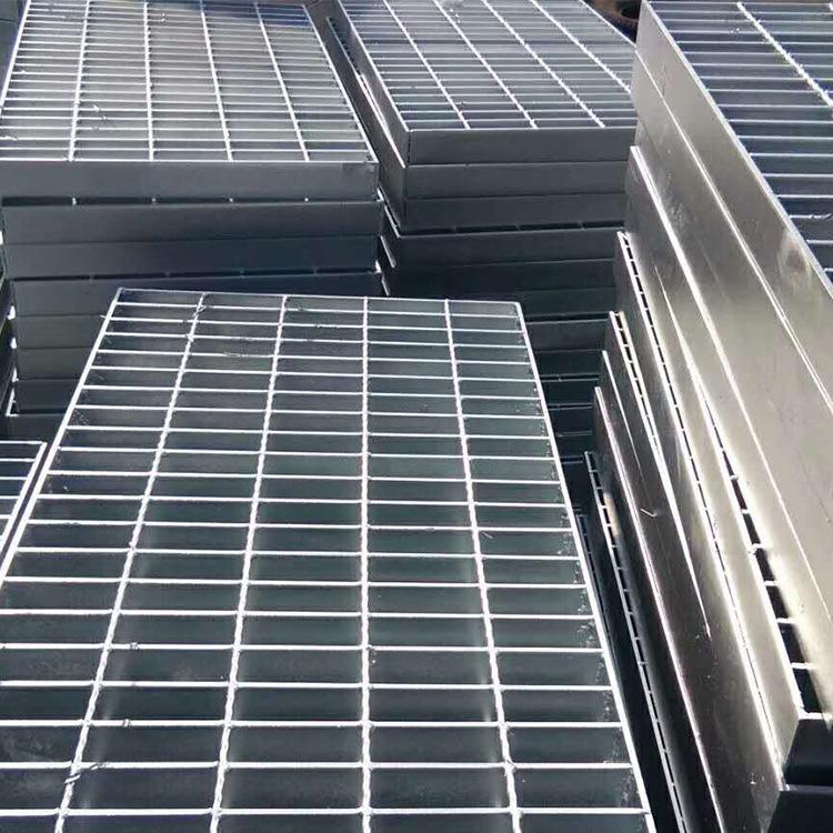 天门格栅踏步板 天门格栅踏步板图片