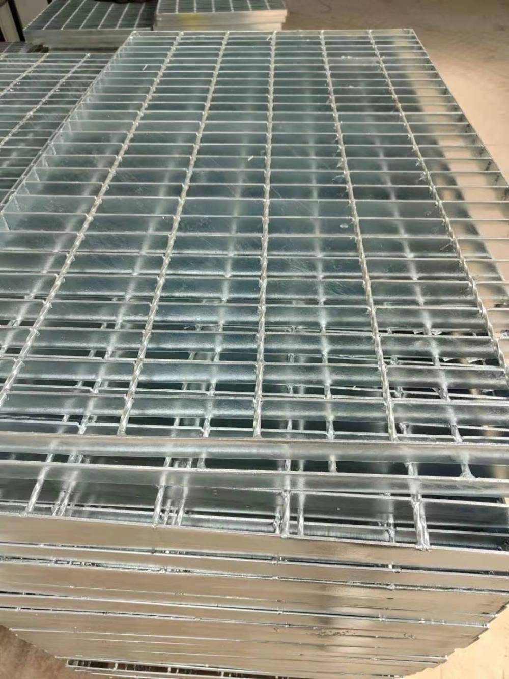 泰州踏步板格栅板定制 泰州踏步板格栅板定制店