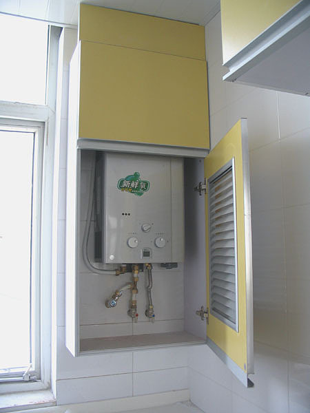 热水器铝框百叶门价格多少 热水器铝框百叶门价格多少钱一个