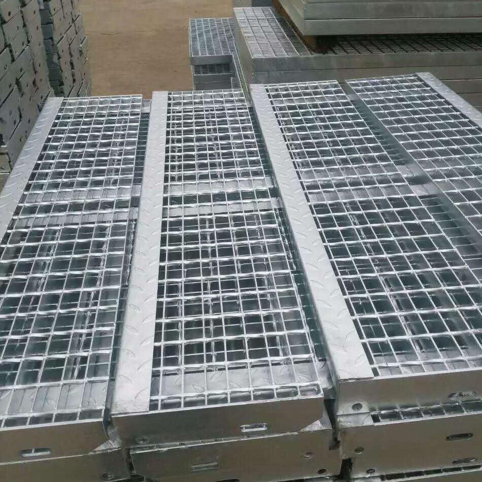 深圳金属钢格栅踏步板 深圳金属钢格栅踏步板厂家