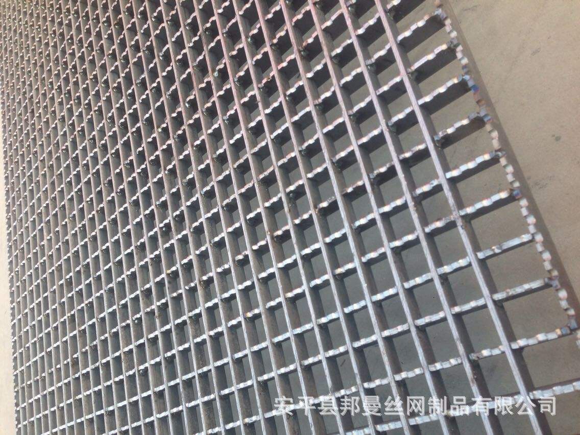 河南楼梯踏步板钢格栅批发 河南楼梯踏步板钢格栅批发厂家电话