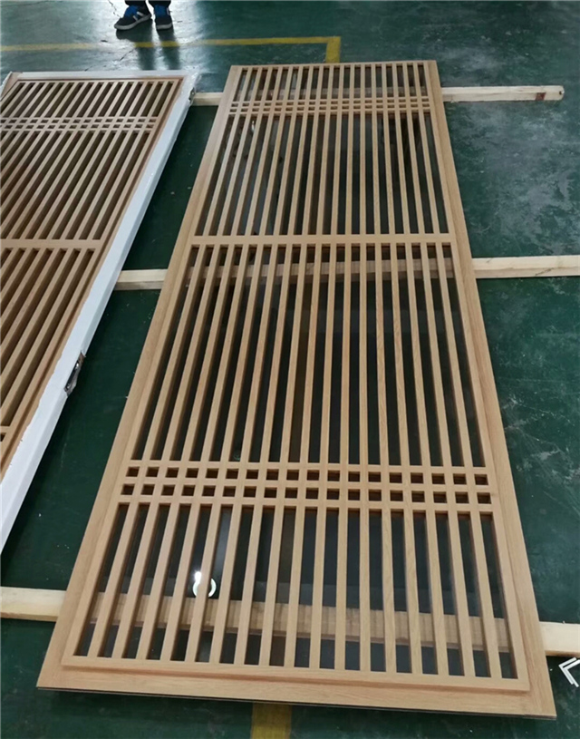 外墙装饰铝合金格栅做法 外墙铝合金格栅套什么定额