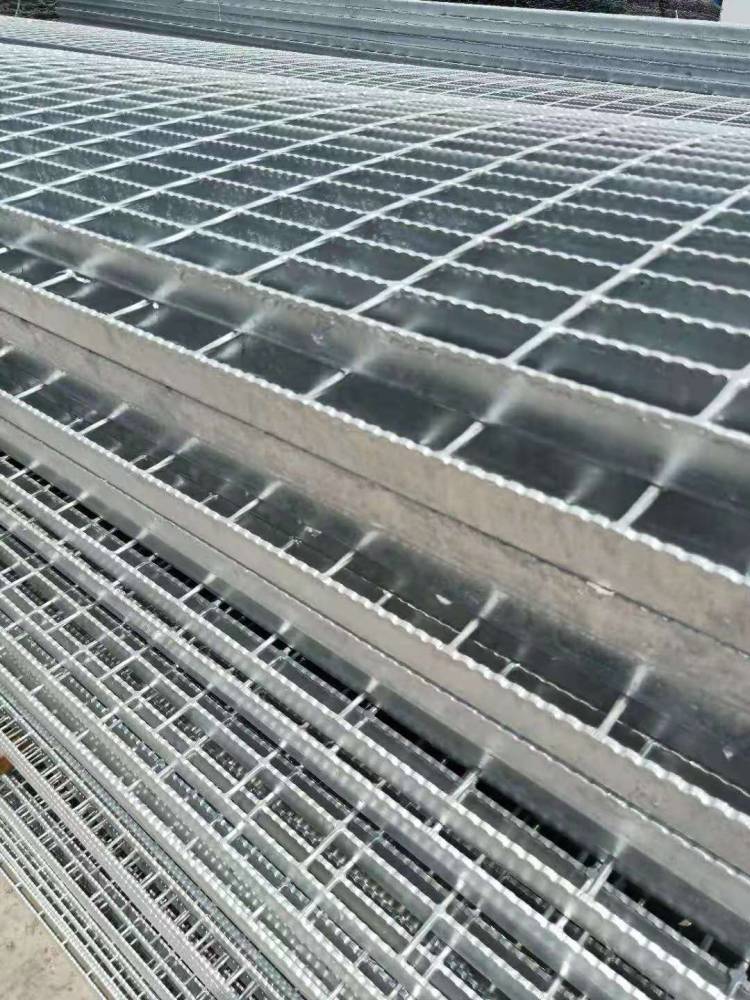十堰格栅踏步板 格栅踏步板生产厂家