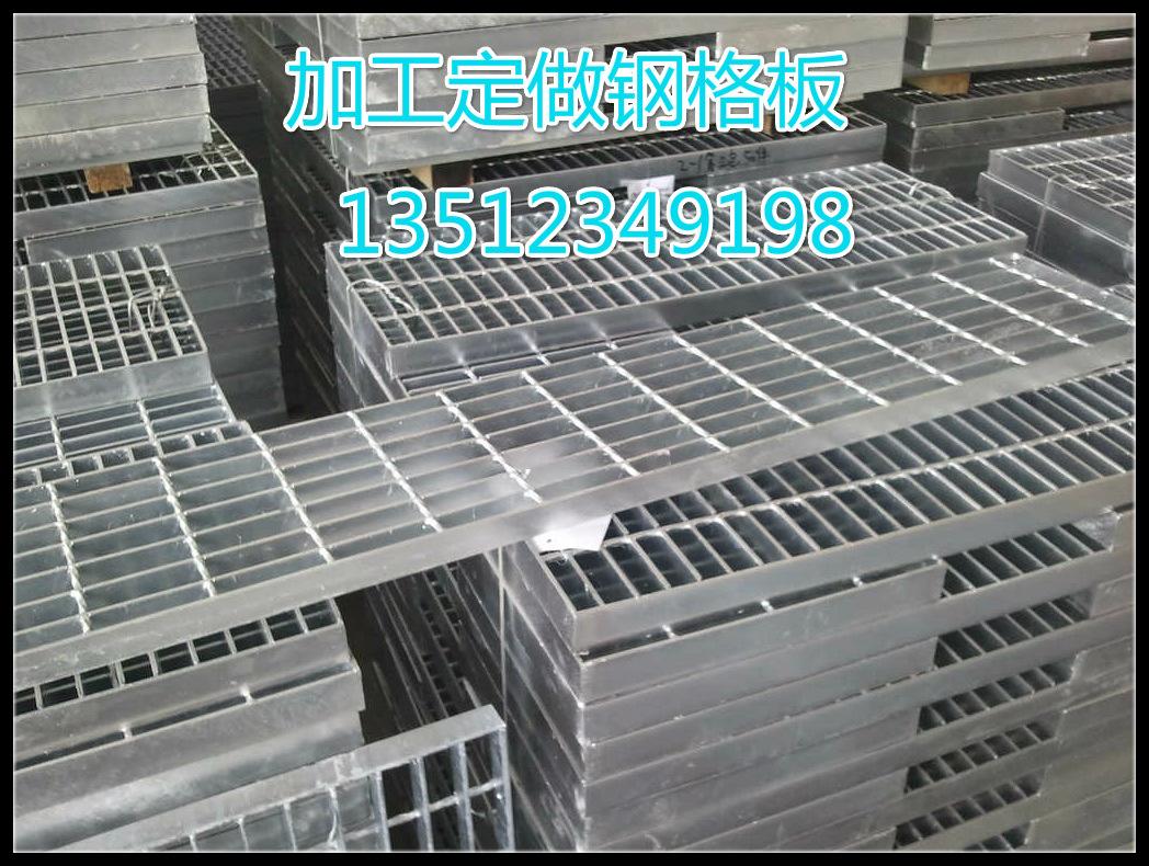 楼梯踏步板玻璃钢格栅图片 楼梯踏步及玻璃扶手大样详图