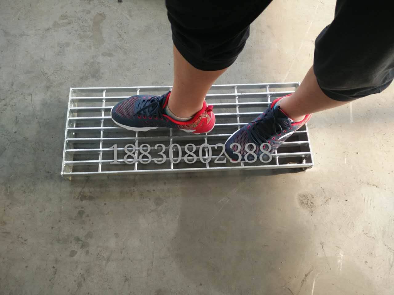 汕尾齿形钢格栅踏步板 汕尾齿形钢格栅踏步板厂家电话