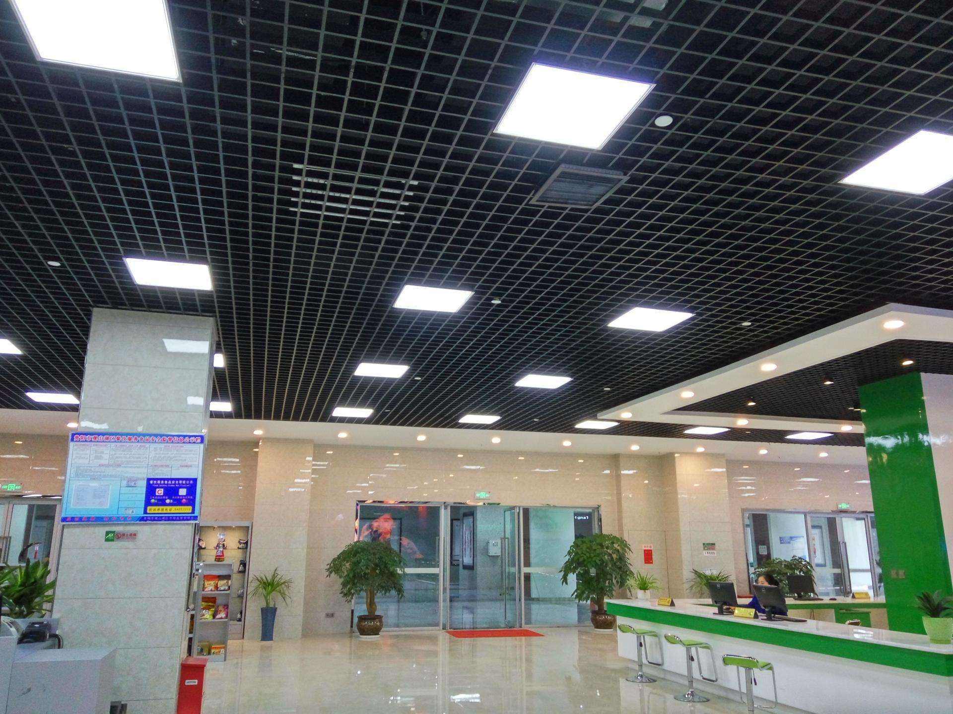 河北铝合金格栅安装工人 外墙铝合金格栅安装人工价