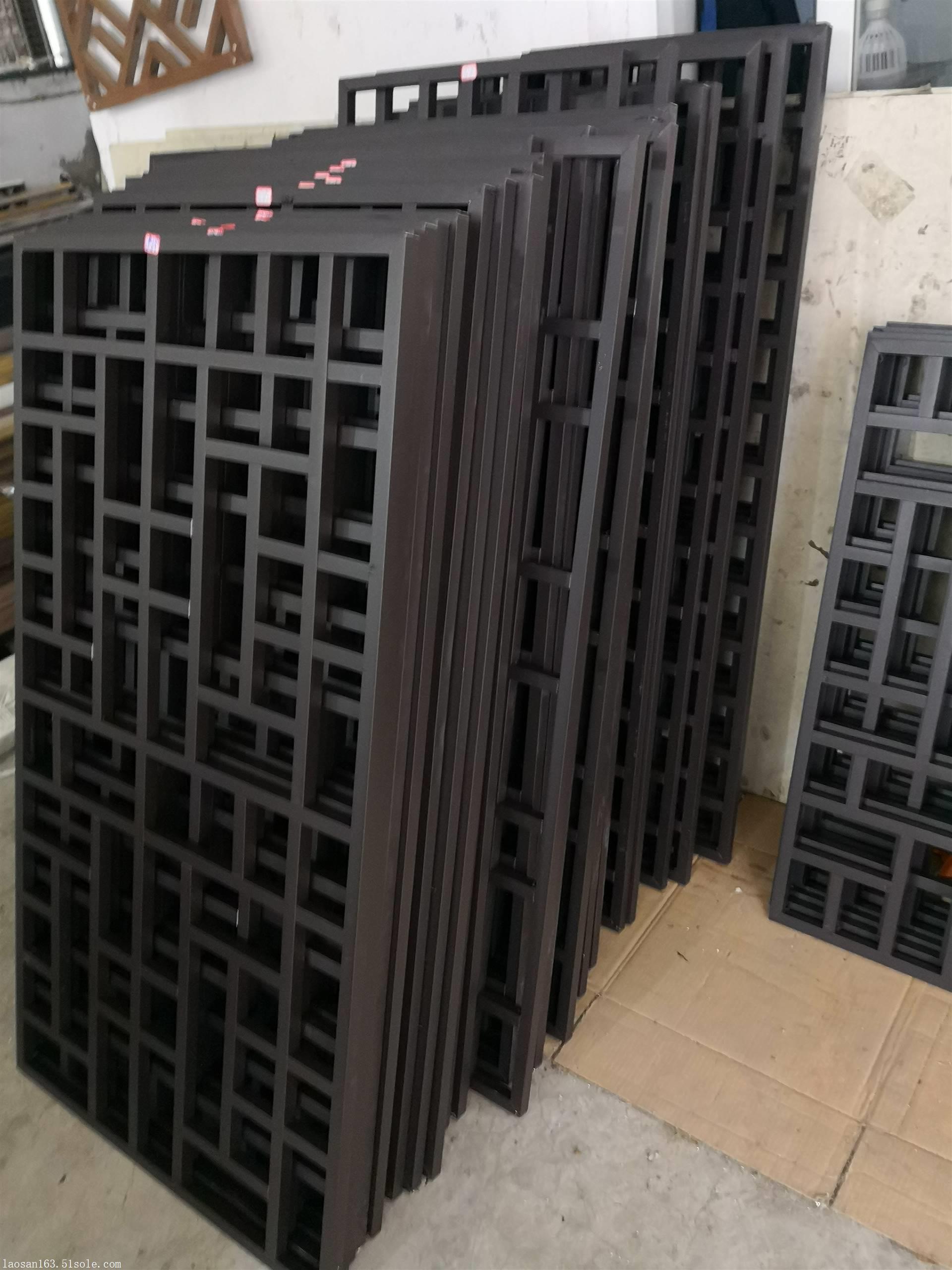 墙面黑色铝合金格栅 墙面铝合金格栅怎么套定额