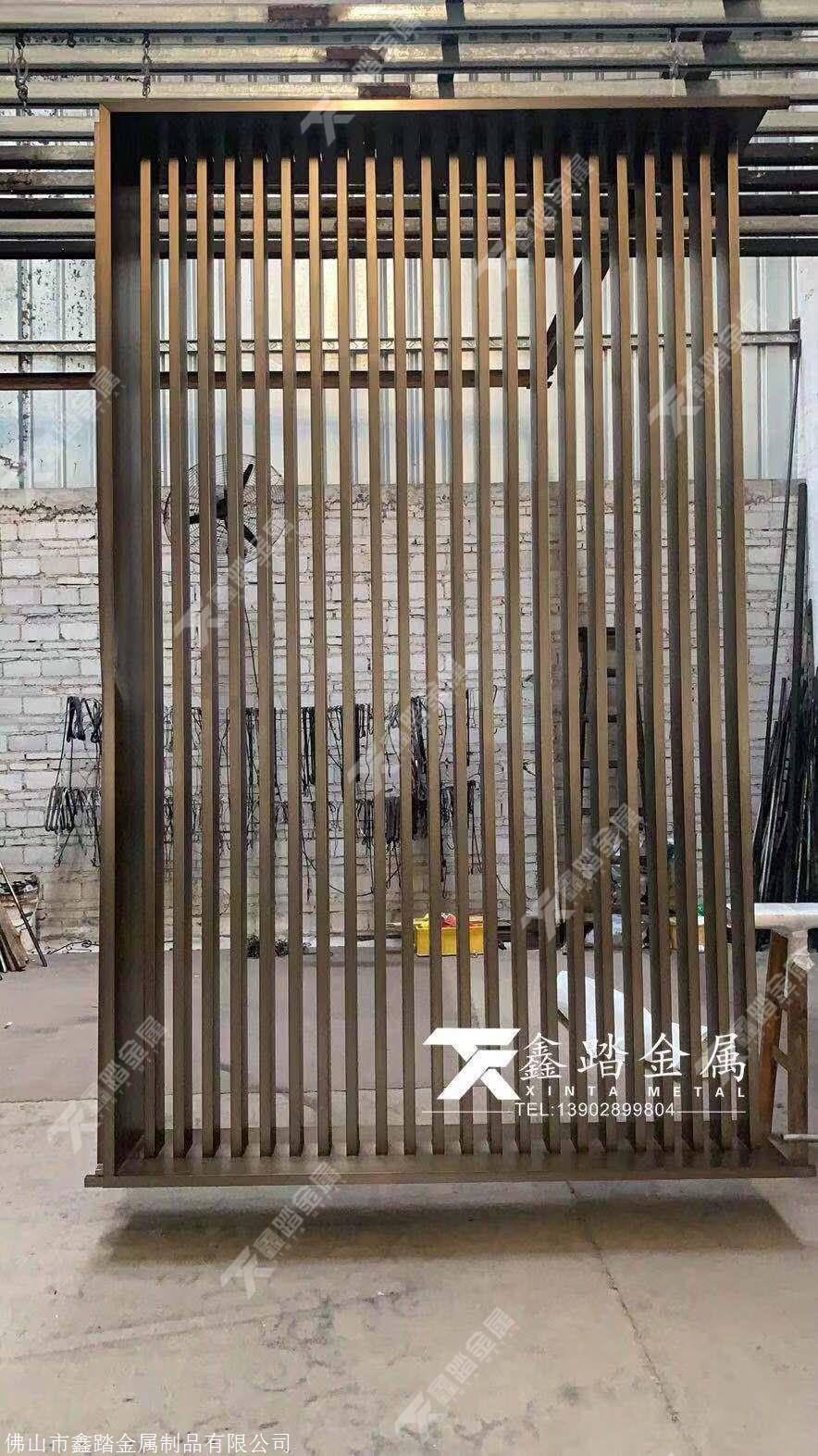 铝合金格栅隔断尺寸图 铝合金格栅隔断墙效果图