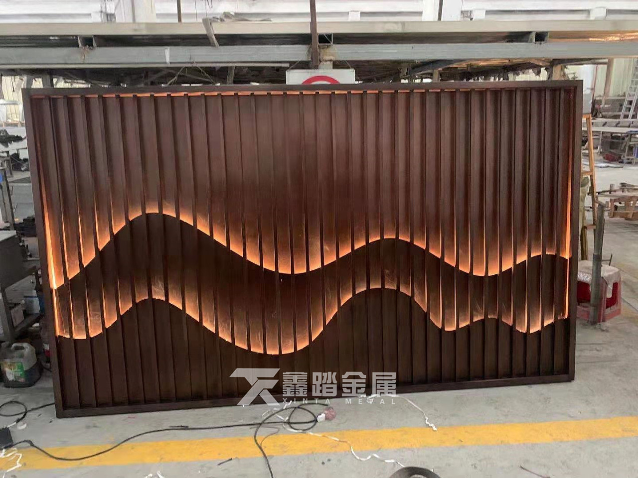 别墅铝合金格栅造型图 别墅铝合金格栅造型图片大全