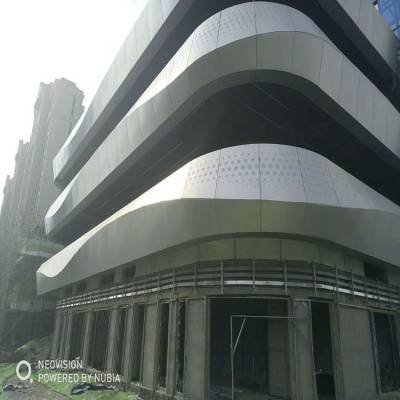 外墙银色铝合金格栅效果图 外墙银色铝合金格栅效果图片