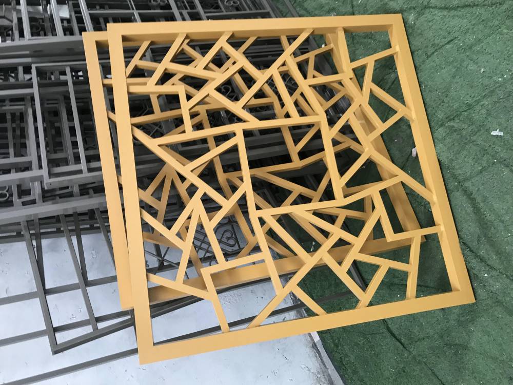 铝合金格栅窗户 铝合金格栅窗户安装视频