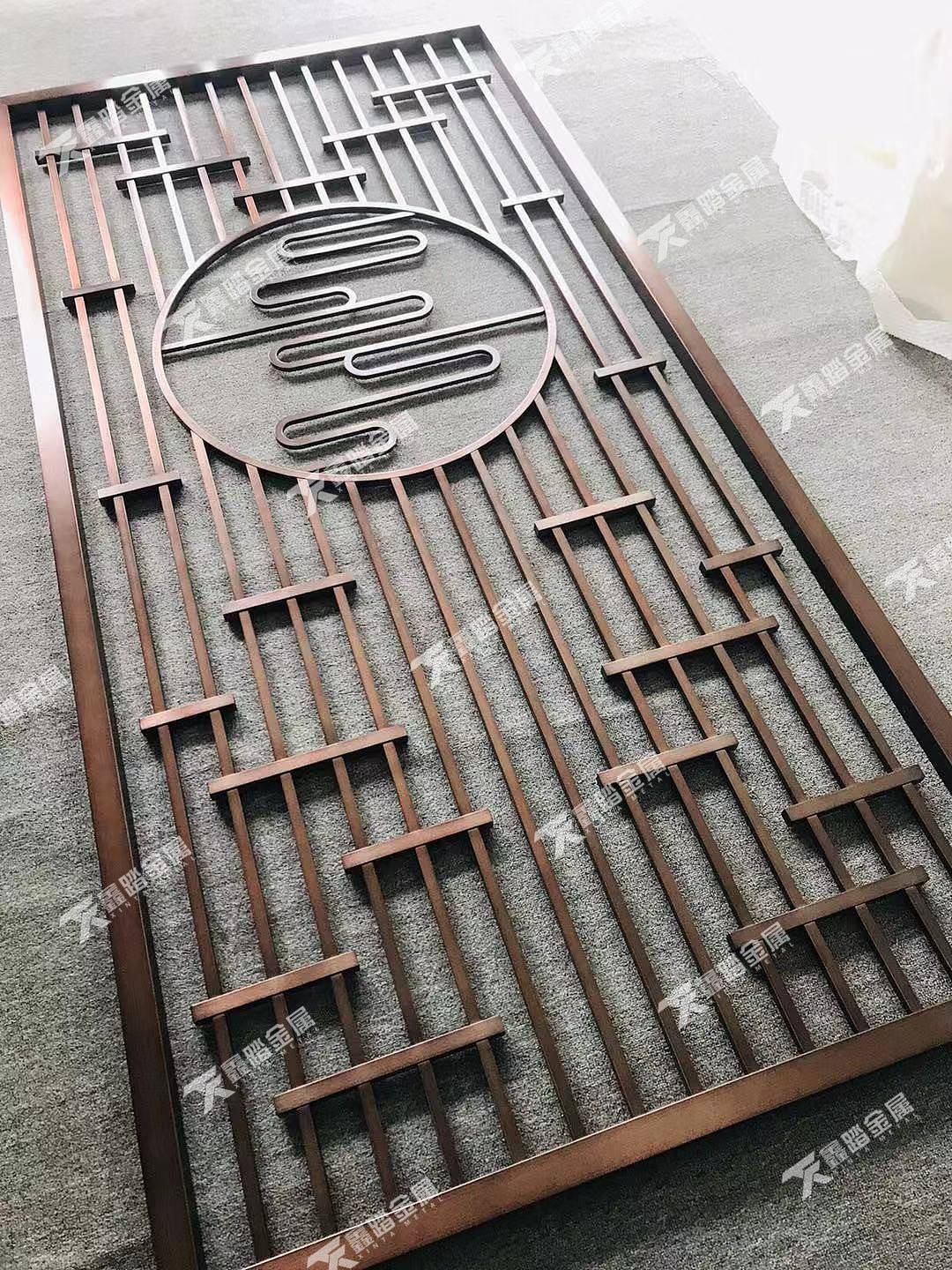 阳台铝合金格栅屏风 阳台铝合金格栅屏风效果图