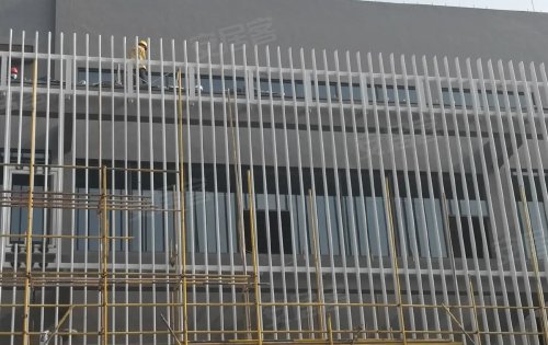 外立面铝合金格栅壁厚 外立面铝合金格栅壁厚多少