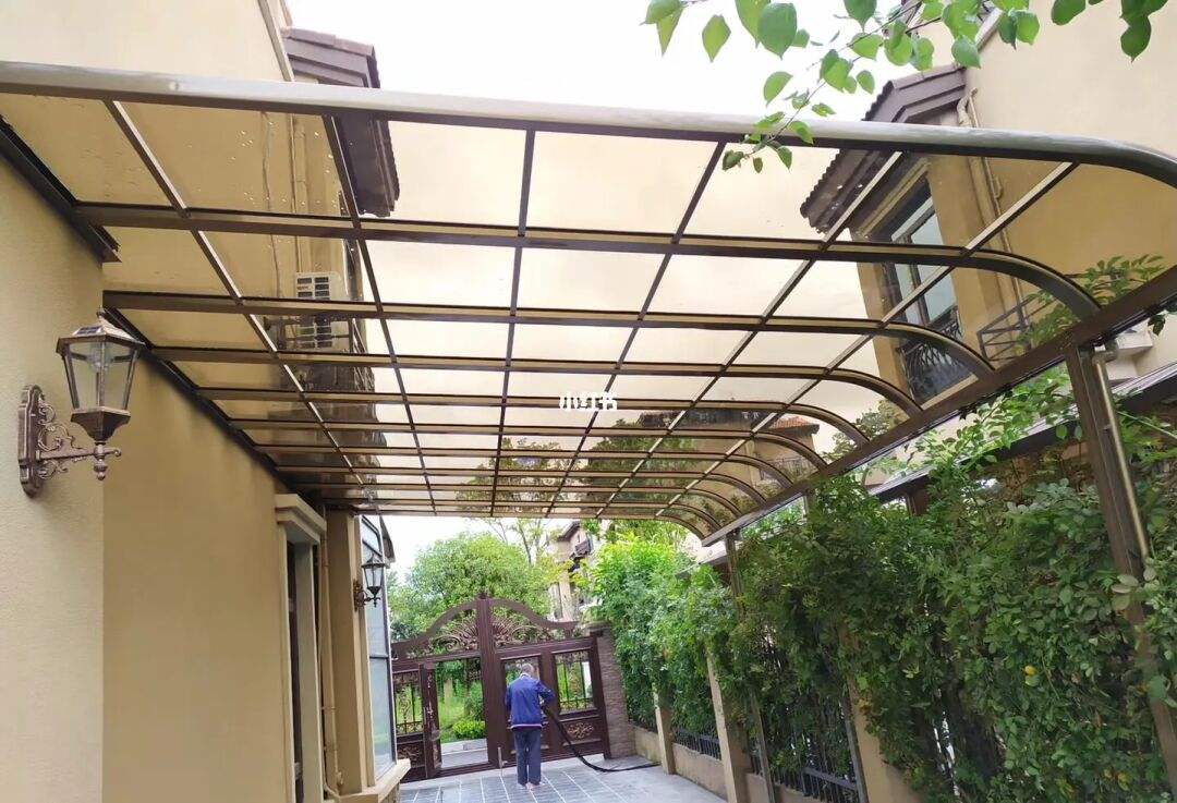 铝合金格栅雨棚 铝合金格栅安装多少钱一平方