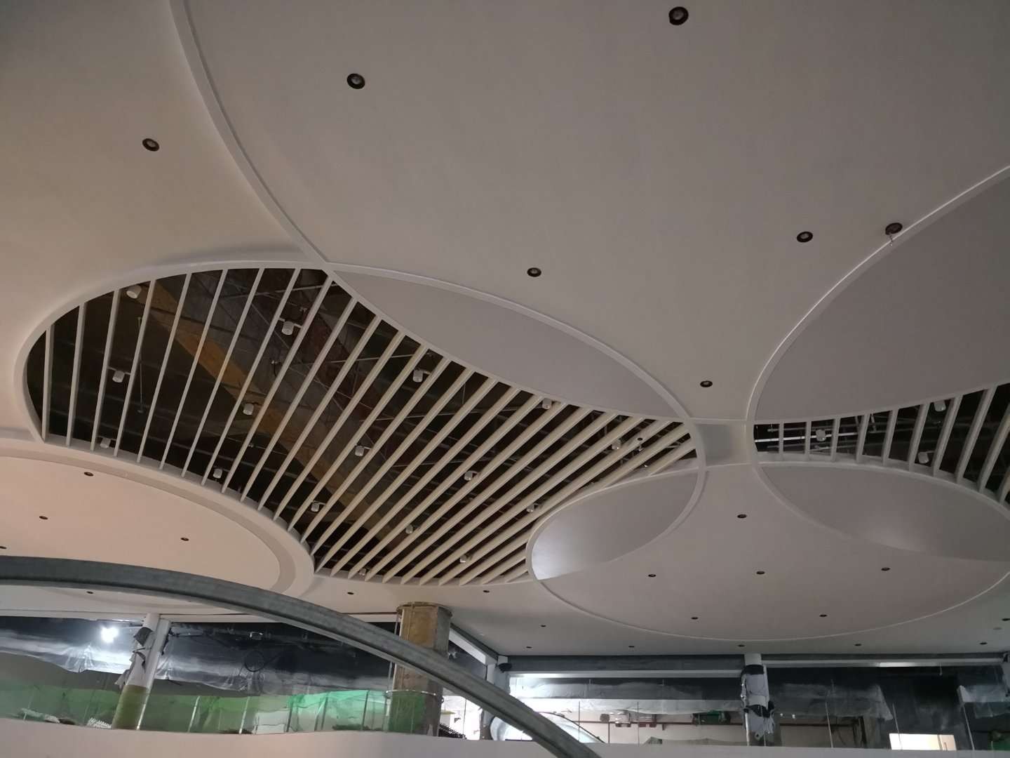 打孔铝合金格栅 打孔铝合金格栅效果图