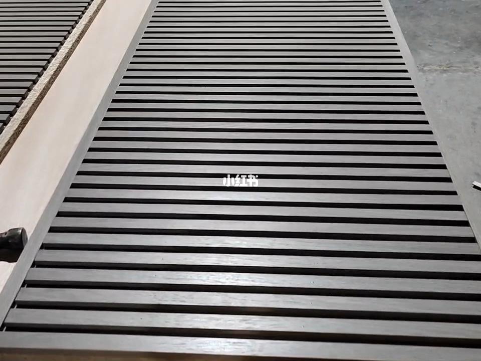 铝合金格栅柜门价格及图片 铝合金格栅柜门价格及图片大全